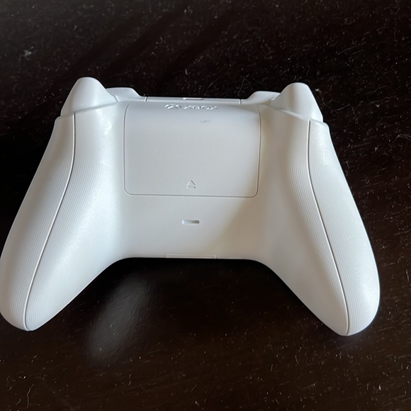 Xbox Controller - Picture 2 of 3